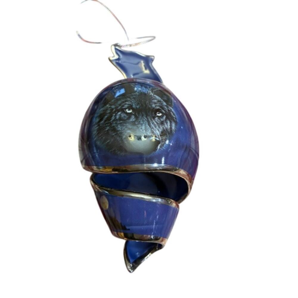 Bradford Editions Vision of the Night Ornament Heirloom Porcelain Wolfs 2003 - Picture 3 of 10